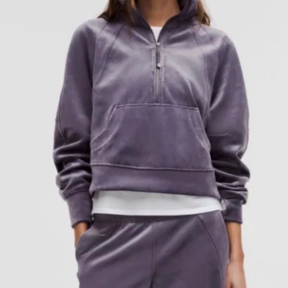 Lululemon Women’s velvet track suit - Top & Pants - Picture 2 of 7